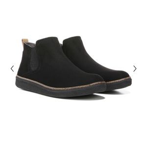 Dr School’s Black Chelsea Boot